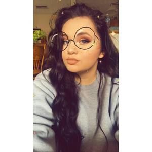 Meet your Posher, Abbey